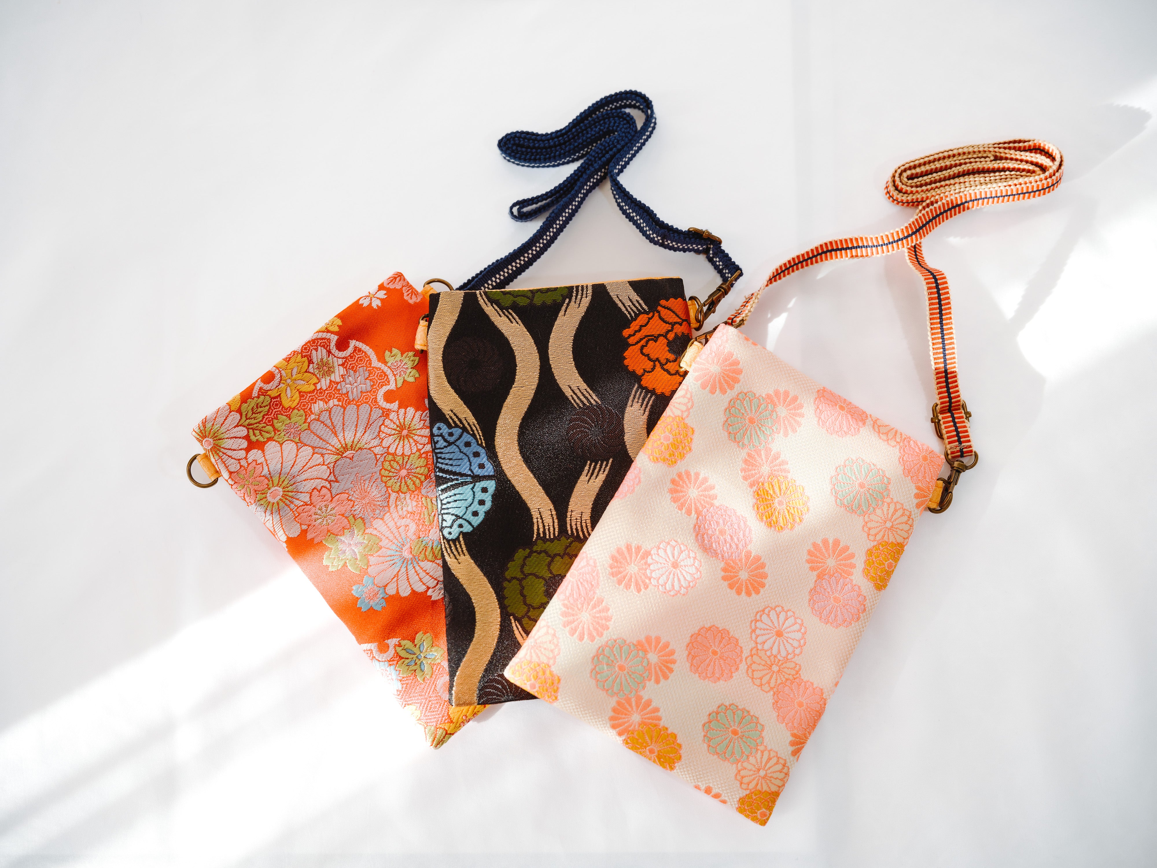 iphone スマホポシェット|金襴織り