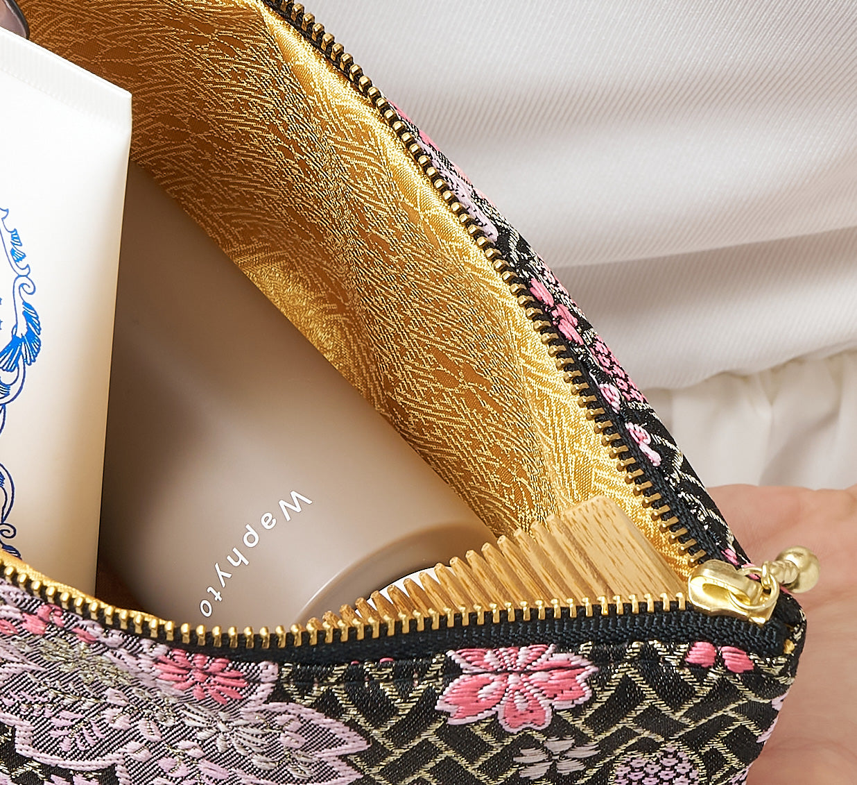 きんらん たっぷりポーチ