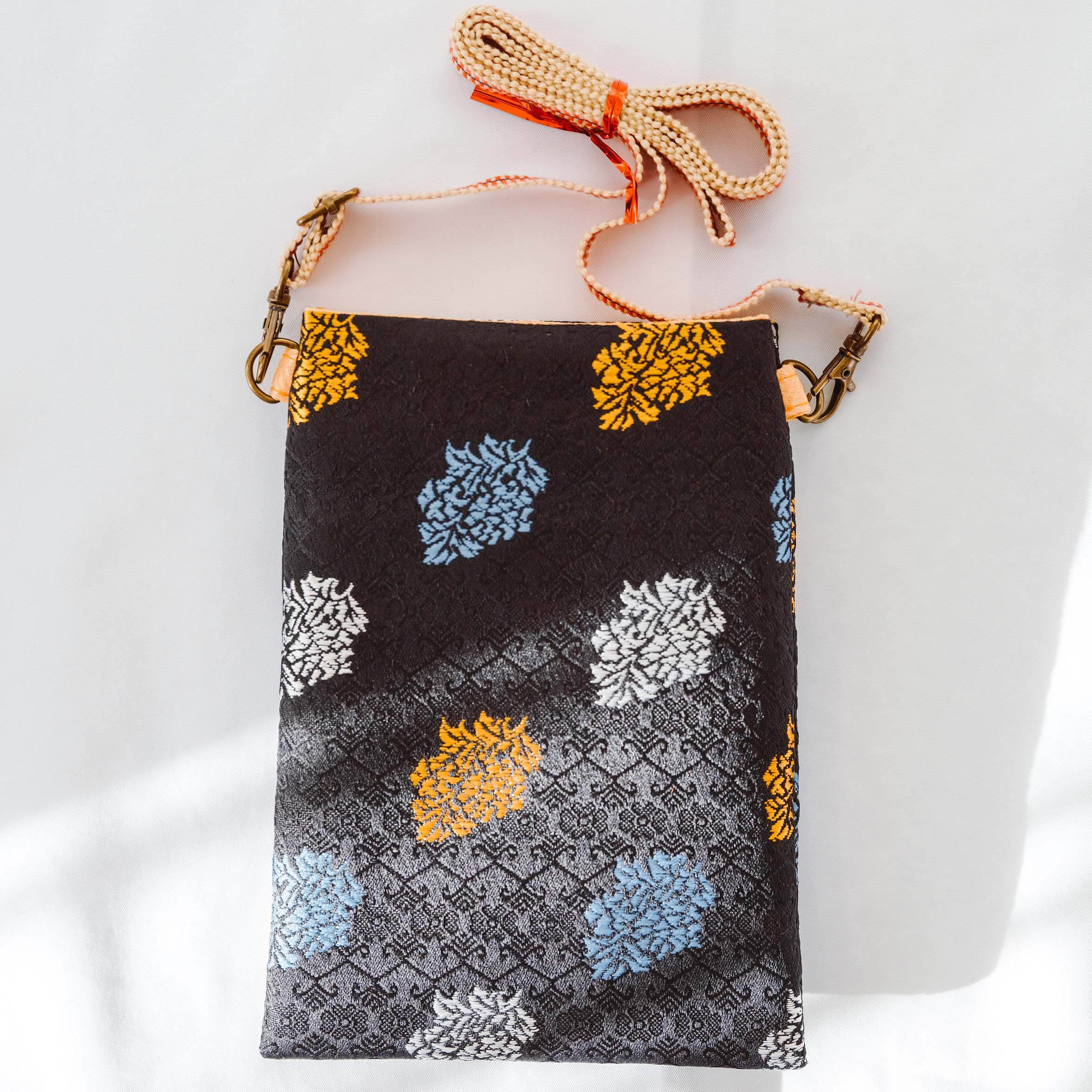 iphone スマホポシェット|金襴織り