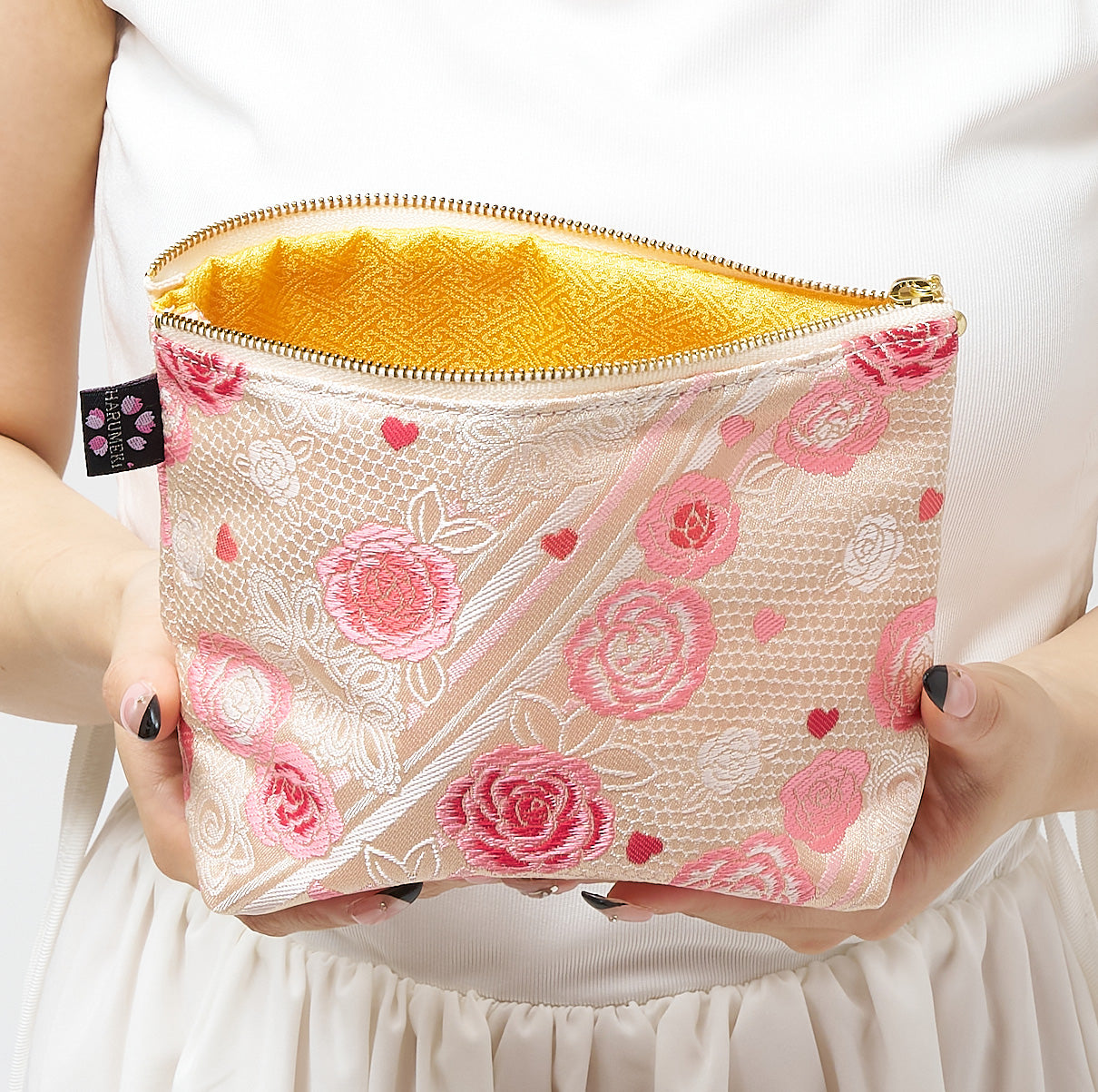 きんらん たっぷりポーチ