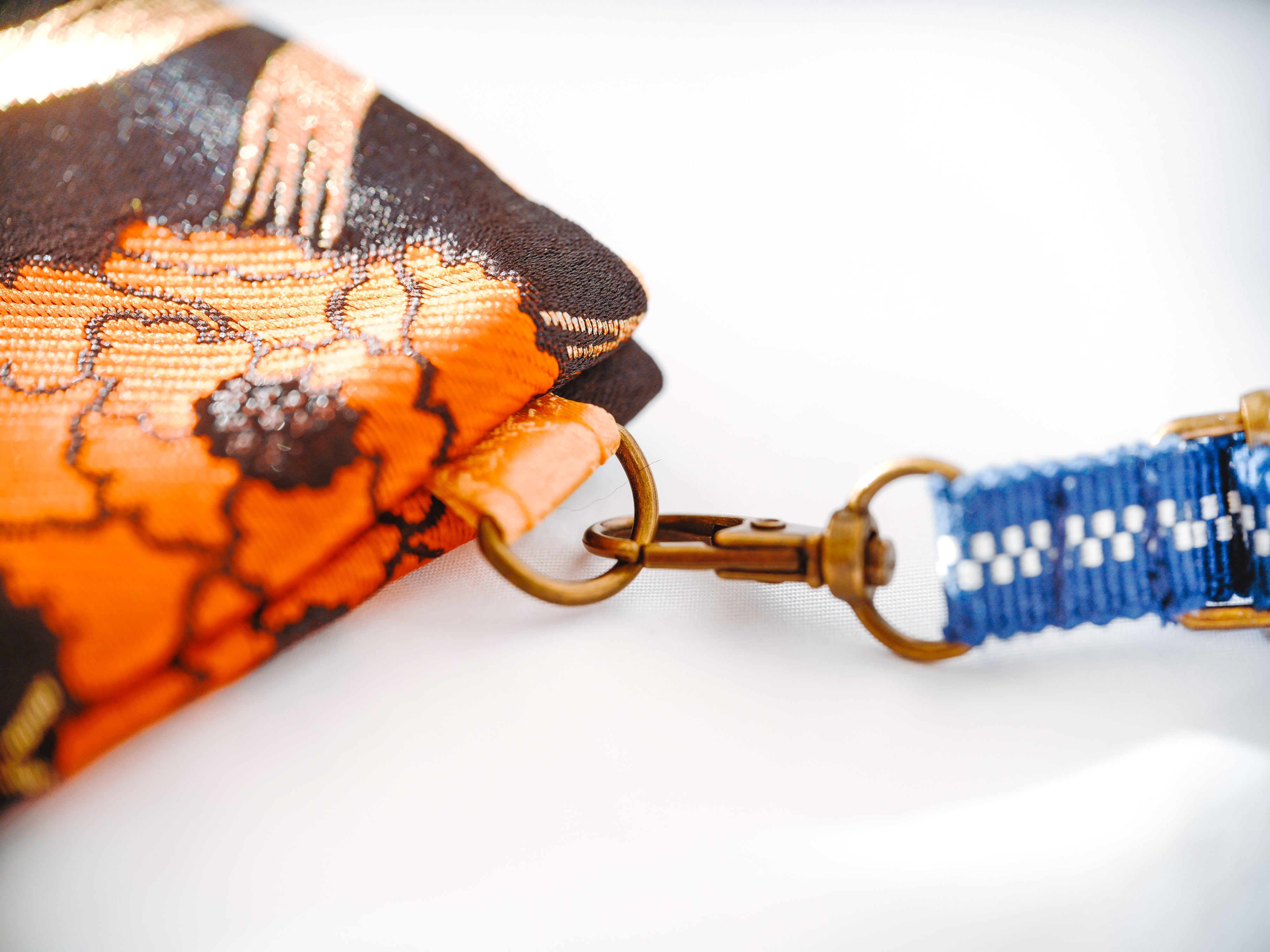 iphone スマホポシェット｜金襴織り