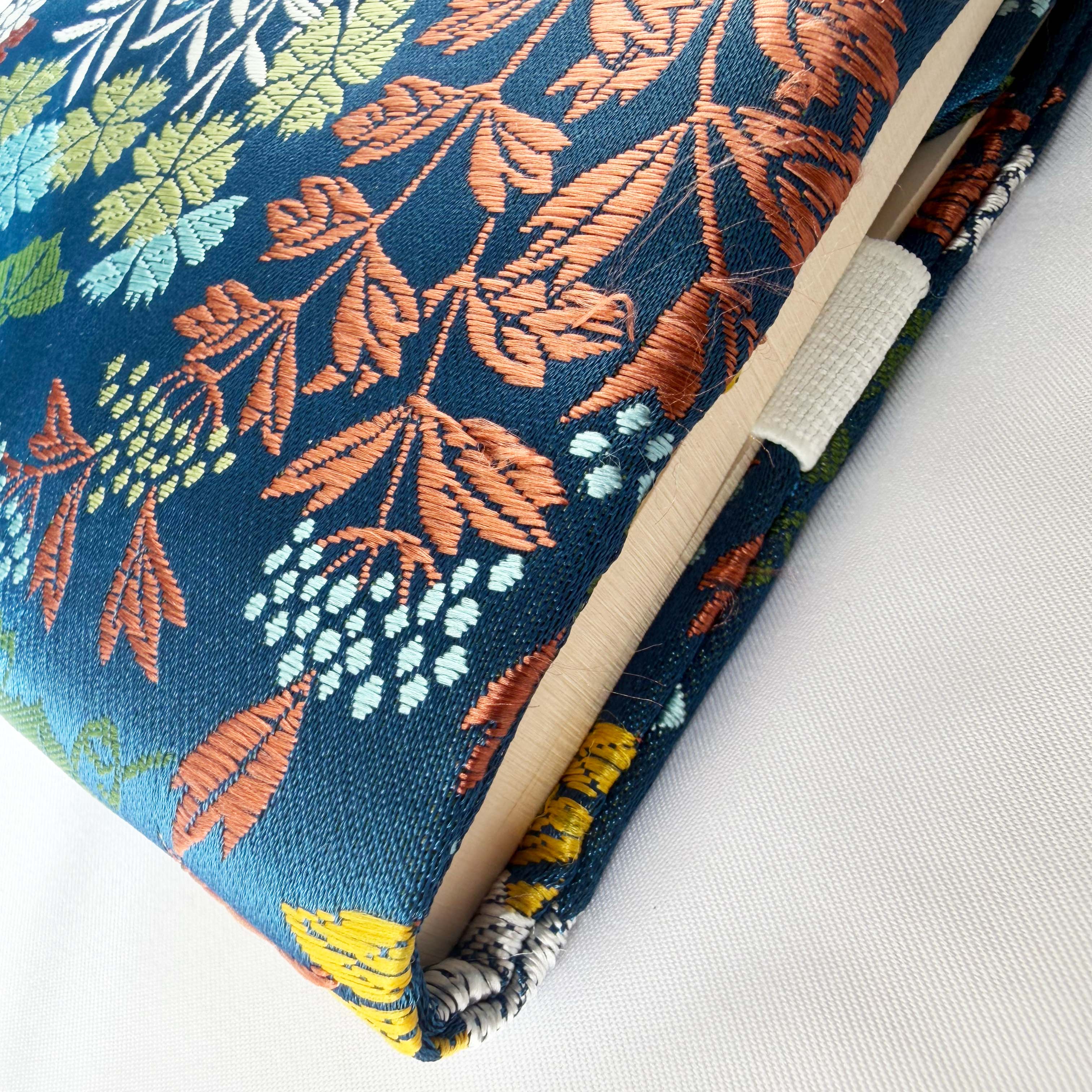 ものがたりの装いカバー(しおり付)