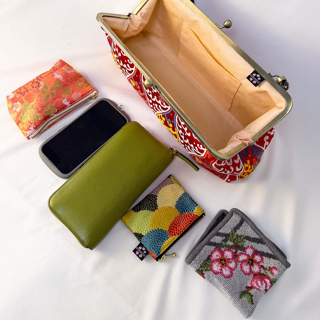 残り2品）豪華刺繍 がま口ハンドバッグ 「gama- bag」